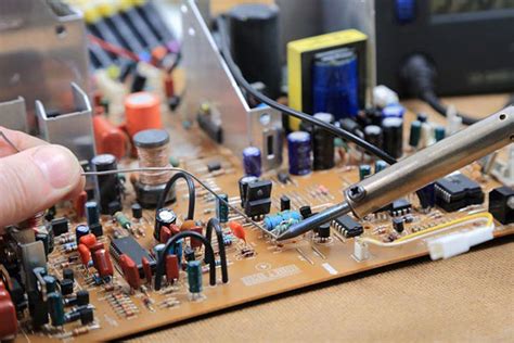 réparation électronique particulier|Réparation de carte électronique avec les meilleurs dépanneurs.